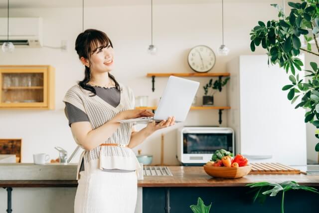 自由に英語でおしゃべりできる英会話サークルも開催中